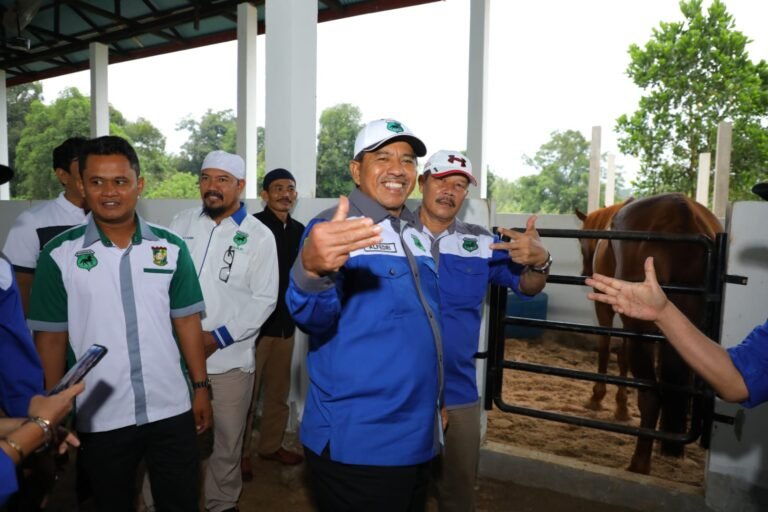 Lantik Pengurus Persatuan Olahraga Berkuda Kabupaten Kampar, Alfedri Optimis Olahraga Berkuda Berkembang Pesat di Kampar.