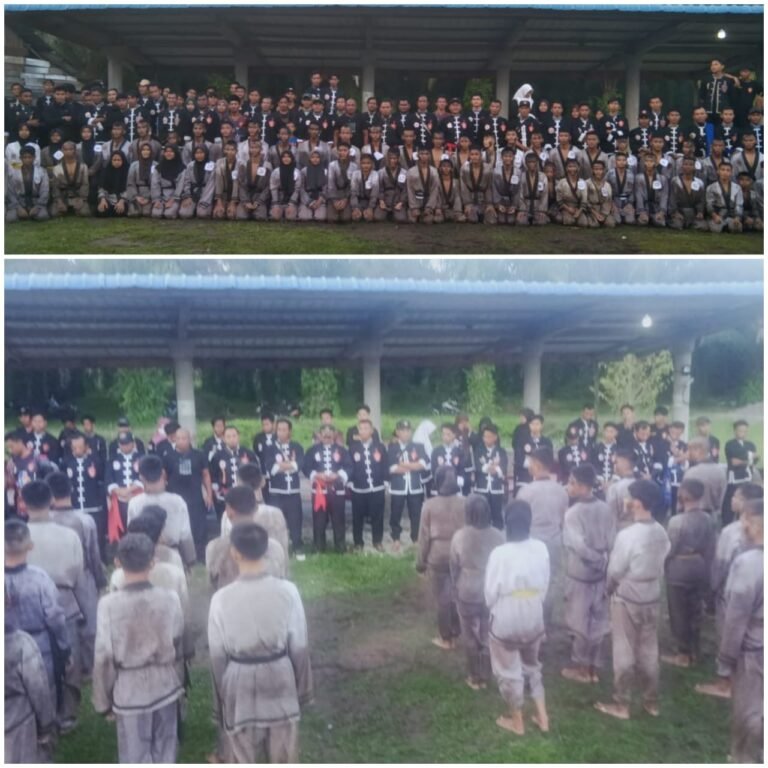 Gelar Ujian Kenaikan Tingkat, Warga Perguruan IKS PI Kera Sakti Cabang Siak Padati Lapangan Acara di Kampung Sungai Tengah Sabak Auh Kabupaten Siak