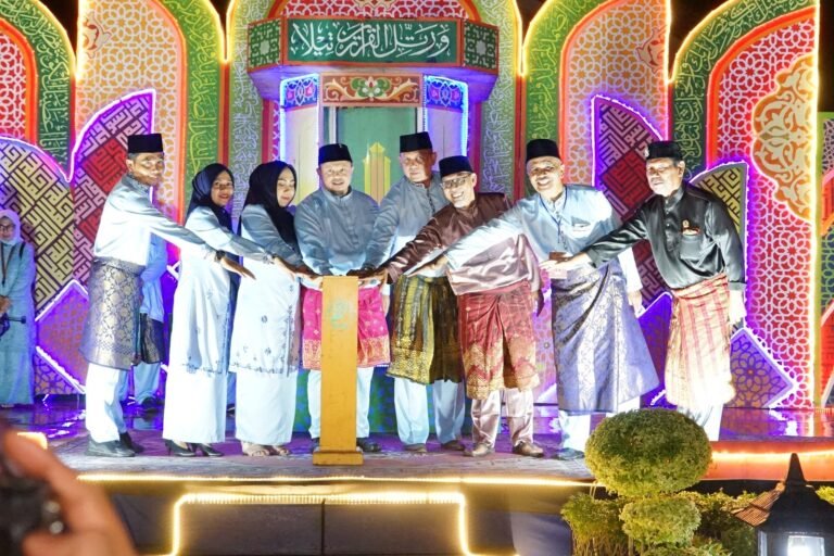 Camat Mandau Lakukan Pembukaan MTQ Kelurahan Gajah Sakti