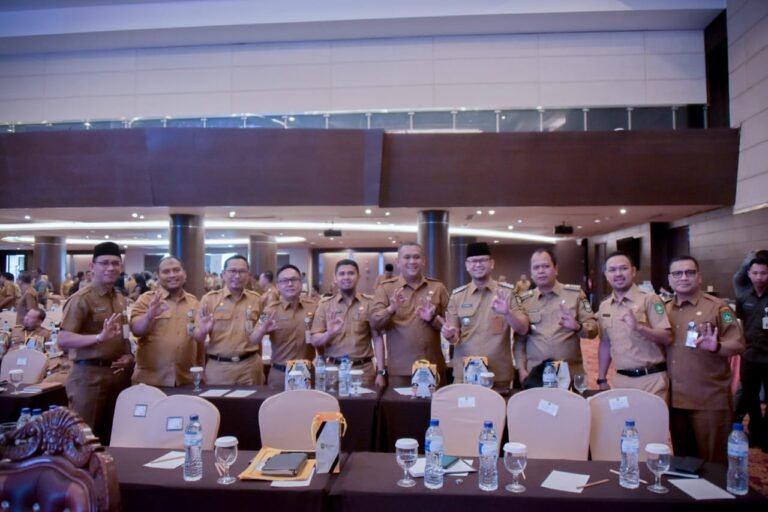 Bupati Bengkalis Hadiri Rakor Gubernur dan Camat Se Provinsi Riau