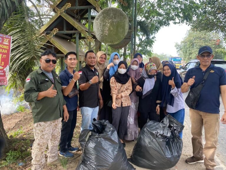 PAGAR RIAU dan RJL Lakukan Giat Jumat Bersih