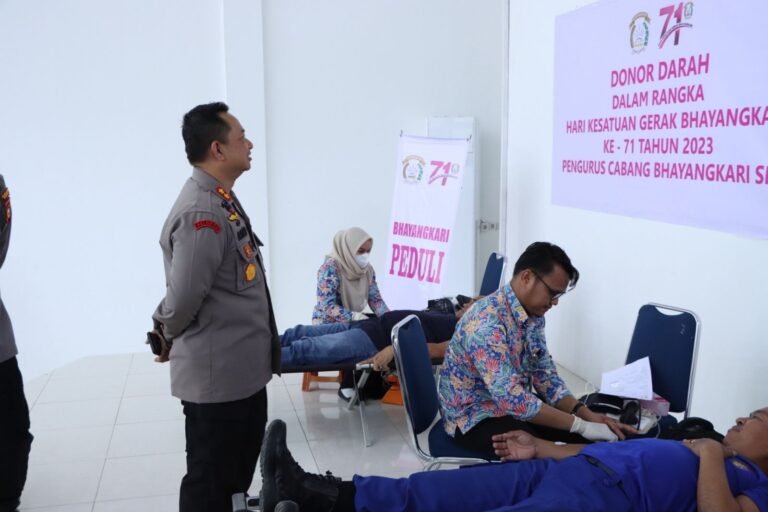 Sambut HUT ke 75, Polwan Polres Siak Gelar Bhakti Donor Darah