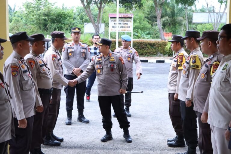 Lakukan Test Urin Personil, Kapolres Siak AKBP Asep Sujarwadi Tegas Akan Perangi Narkoba