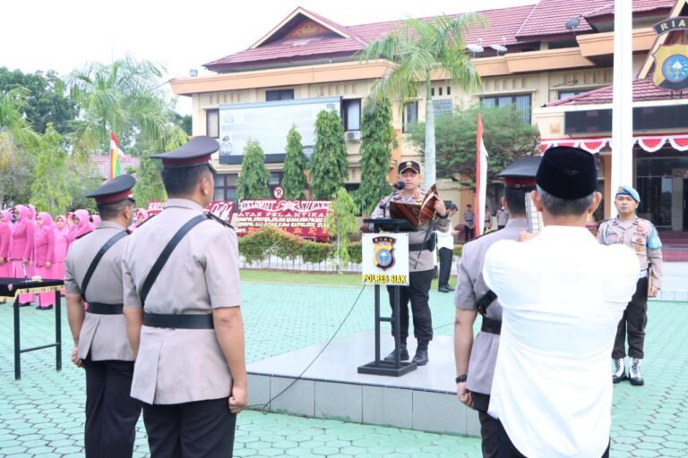 Kapolres Siak Pimpin Sertijab Wakapolres, Dua Kabag dan Tiga Kapolsek Jajaran Polres Siak.