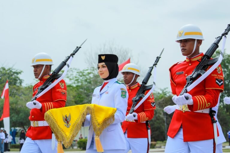 Berlangsung Khidmat, Paskibraka Kabupaten Siak Sukses Kibarkan Sangsaka Merah Putih