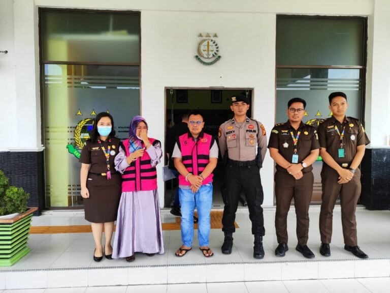 Akhirnya Kejari Siak Tahan 2 (Dua) dari 6 (Enam) Tersangka, Kasus Pupuk Bersubsidi di Kerinci Kanan Siak