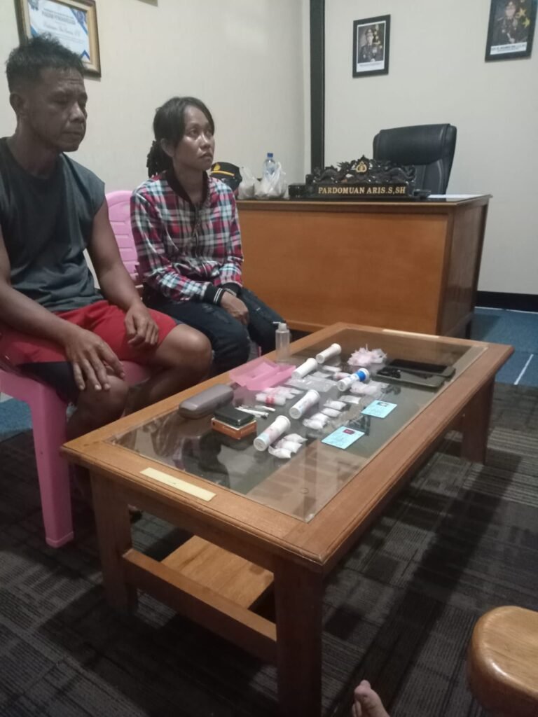 Pria ini Beserta Istri Simpanannya di Bekuk Polsek Sungai Mandau Diduga Sebagai Bandar Narkoba