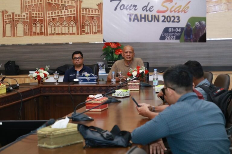Semarak Tour de Siak 2023, di Ikuti Puluhan Pembalap Profesional, Nasional dan Manca Negara