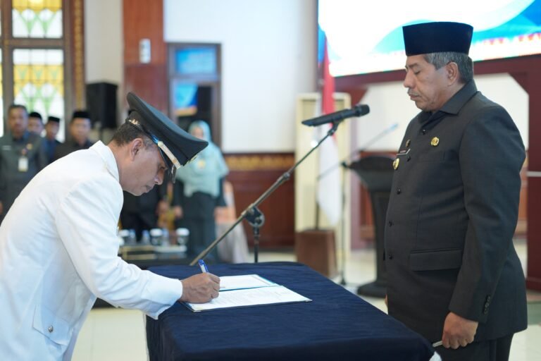 Awal Tahun 2024, Bupati Siak Mutasi dan Lantik 136 Pejabat, Salah Satunya Kepala Bappeda