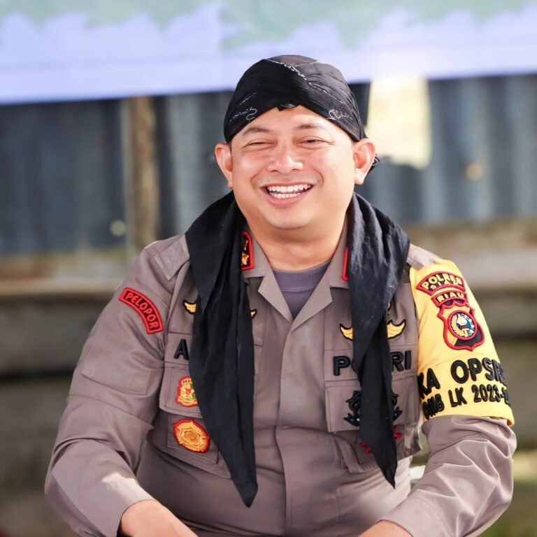 Kapolres Siak Tegaskan Personelnya Saat Patroli Dialogis, “Memberi Solusi Bukan Bertanya Saja”