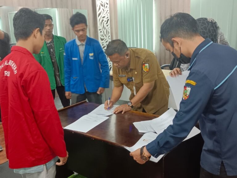 MoU IAI Lukman Edy, STAI Al-Azhar, STAI Al-Kifayah dan PMII dengan RSD Madani dan Dinkes Pekanbaru