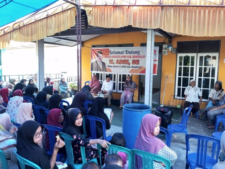 Reses di Al Qudusyiyah Balik Alam, Warga Sampaikan Aspirasi Ini Kepada H. Adri, S.E, MM