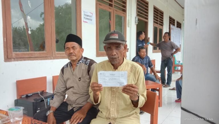 Masuk DPT dan Punya Undangan, Warga Buantan Besar Siak di Tolak Tak Bisa Nyoblos, Oleh KPU Melalui PPS