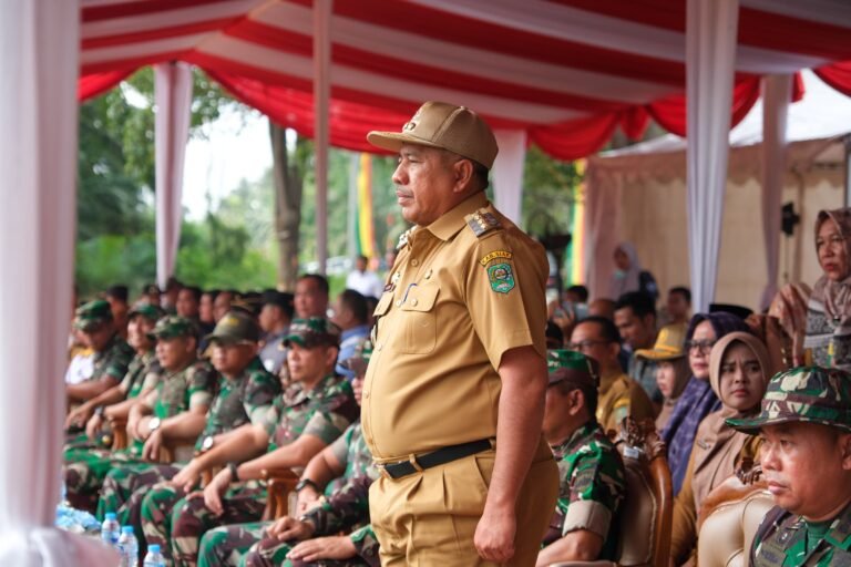 Bupati Siak Alfedri Menjadi Pembina di Upacara Pembukaan TMMD ke – 119 Tahun 2024