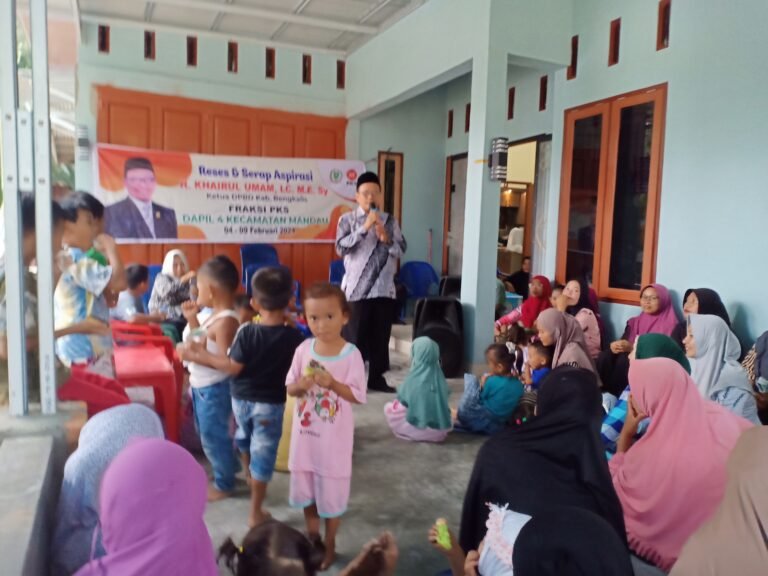 Reses Di Simpang Lalang Bathin Betuah, H. Khairul Umam Disambut Antuasias Warga