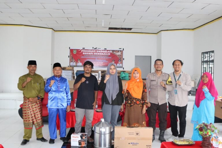 Pj. Buluh Manis Buka Kegiatan Stimulus Keterampilan UMKM