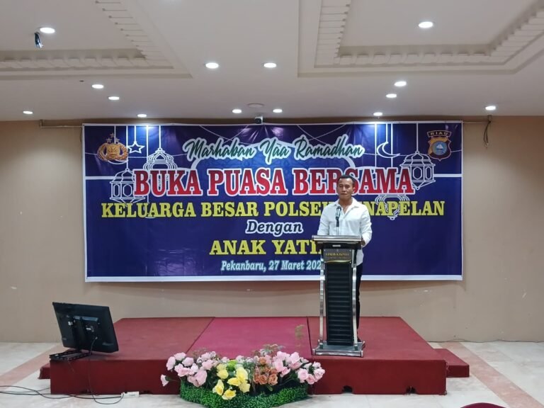 Polsek Senapelan Gelar Acara Buka Bersama dan Berikan Santunan Kepada Anak Yatim Di Wilayah Kerjanya