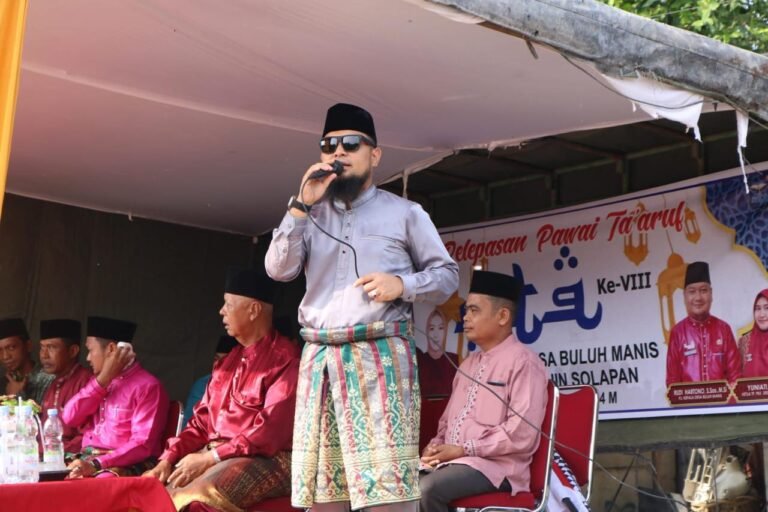Camat Bathin Solapan Buka Pawai Ta’aruf MTQ Ke VIi
