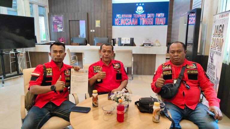Resmi Forkorindo Laporkan Sekretariat Dewan DPRD Siak ke Kejaksaan Tinggi (Kejati) Riau