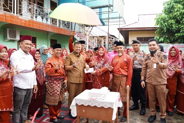 Letakan Batu Pertama Pembangunan Mushalla Korwilcam, Ini Pesan Camat Mandau