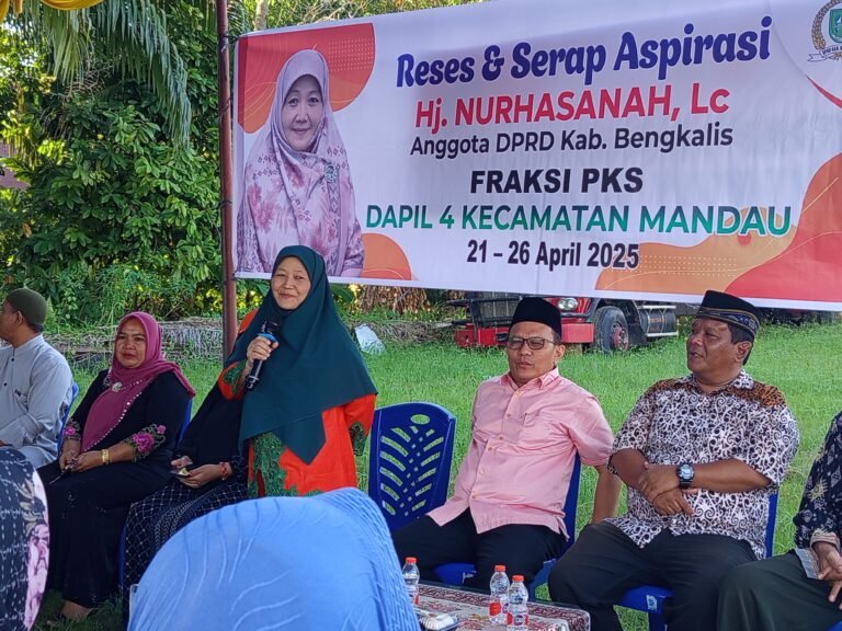 Reses di Gajah Sakti, Hj. Nurhasanah, Lc Serap Aspirasi Warga Disni