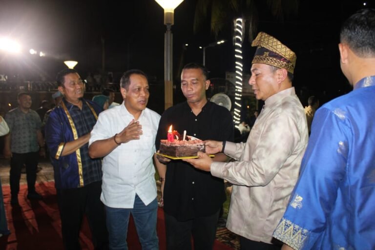 Kapolda Riau Bersama Kapolresta Pekanbaru dan Pemkot Pekanbaru Adakan Festifal Kreatif Budaya Melayu
