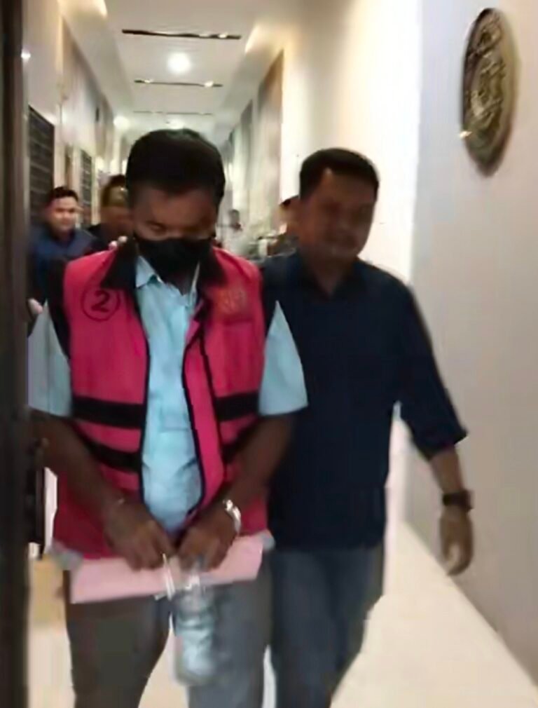 Terbongkar! Dugaan “Jatah 1 Persen” Proyek Pemkab Siak, Kejari Tahan Tiga Orang, Rp 421 Juta Diamankan