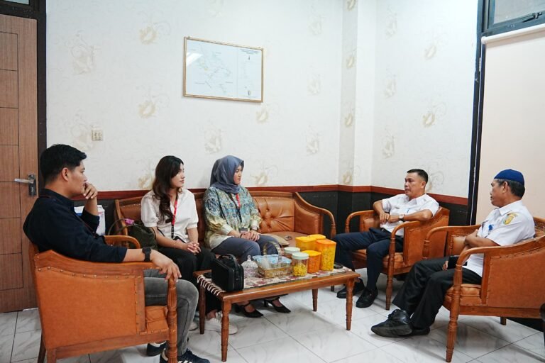 PEMKAB KUANSING GANDENG PT TELKOM, PASTIKAN KUALITAS SINYAL STABIL DI PESTIVAL PACU JALUR